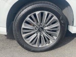 2026 QX80 Thumbnail 32