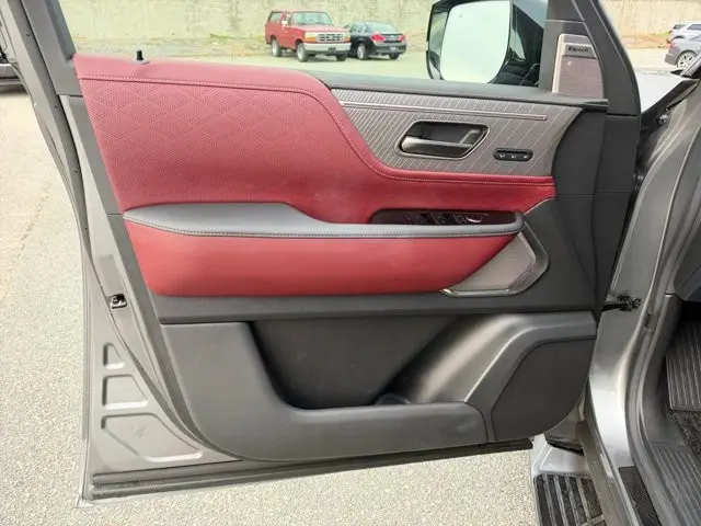 2025 INFINITI QX80 - $83,995