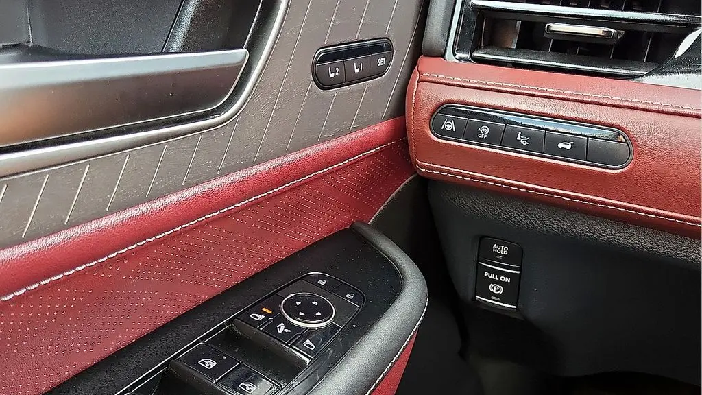 2025 INFINITI QX80 Autograph