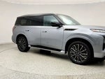 2025 QX80 Thumbnail 3