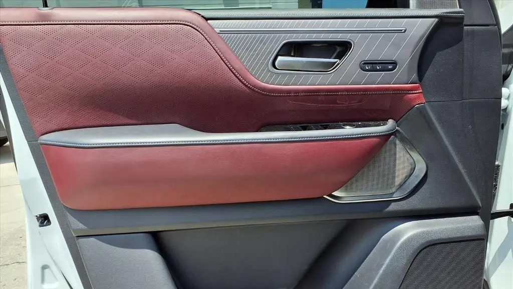 2025 INFINITI QX80 Autograph