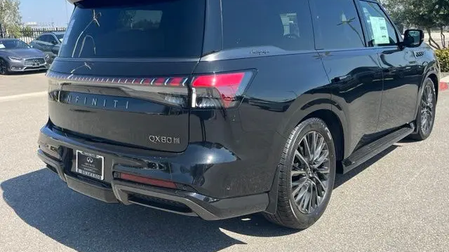 2026 INFINITI QX80 Autograph