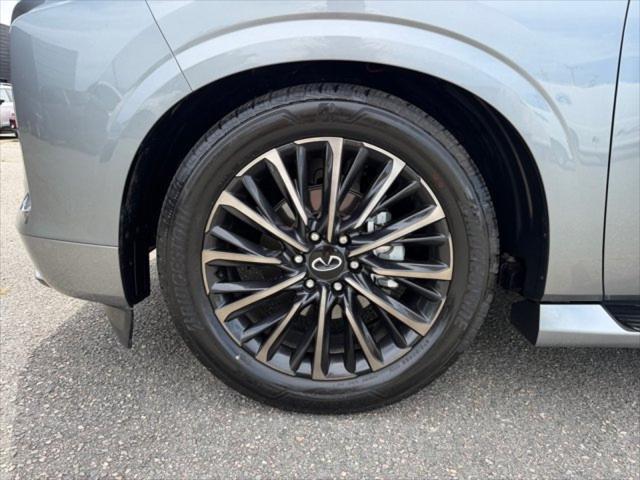2025 INFINITI QX80 - $84,995