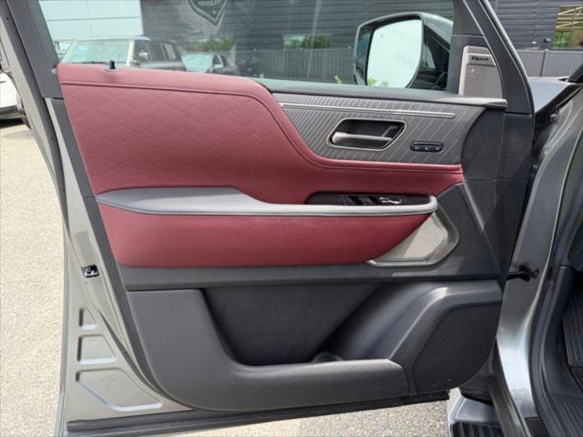 2025 INFINITI QX80 - $84,995