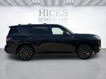 2025 QX80 Thumbnail 4