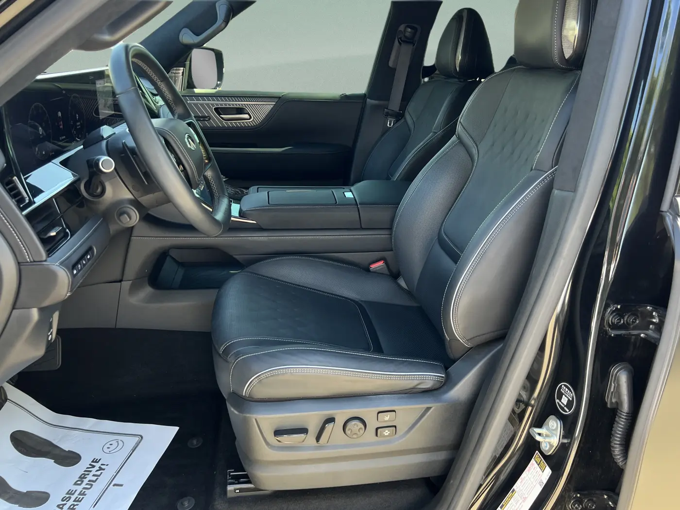 2025 INFINITI QX80 - $71,999