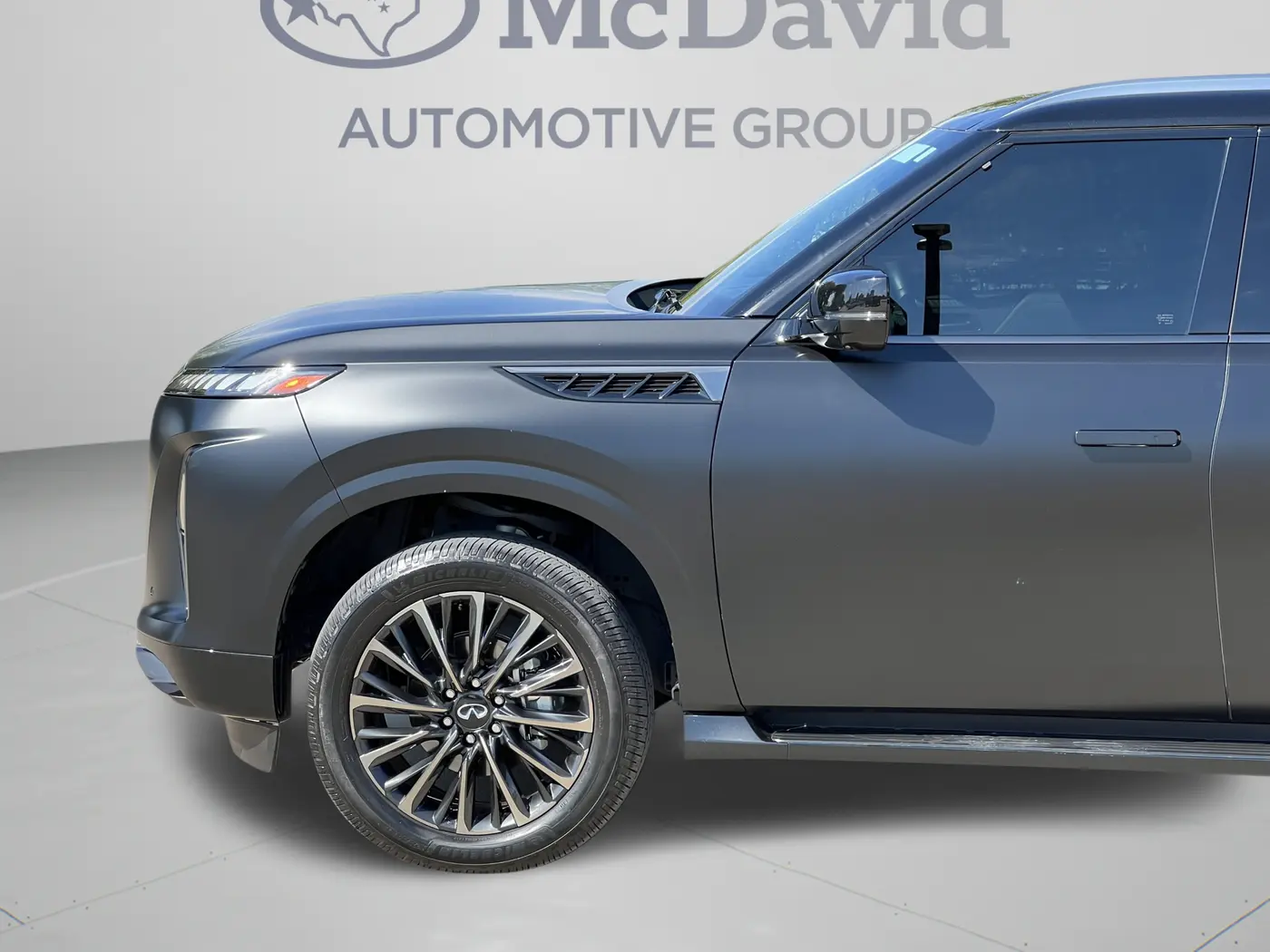 2025 INFINITI QX80 - $71,999