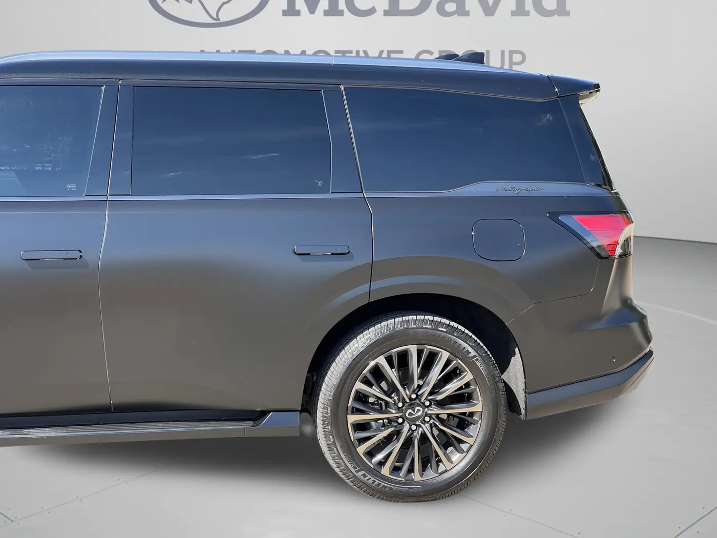 2025 INFINITI QX80 - $71,999