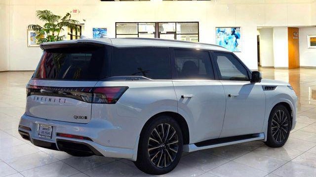 2027 INFINITI QX80 Autograph