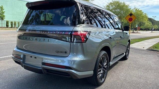2025 INFINITI QX80 Autograph
