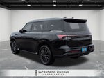 2025 QX80 Thumbnail 2