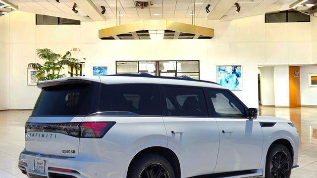 2027 INFINITI QX80 Sport