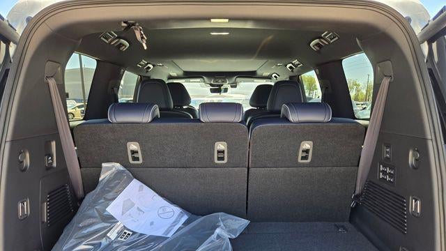 2027 INFINITI QX80 Sport