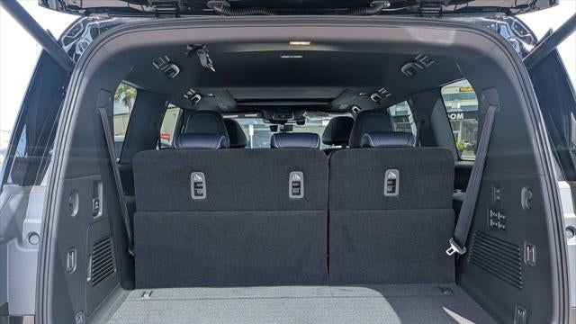 2027 INFINITI QX80 Sport