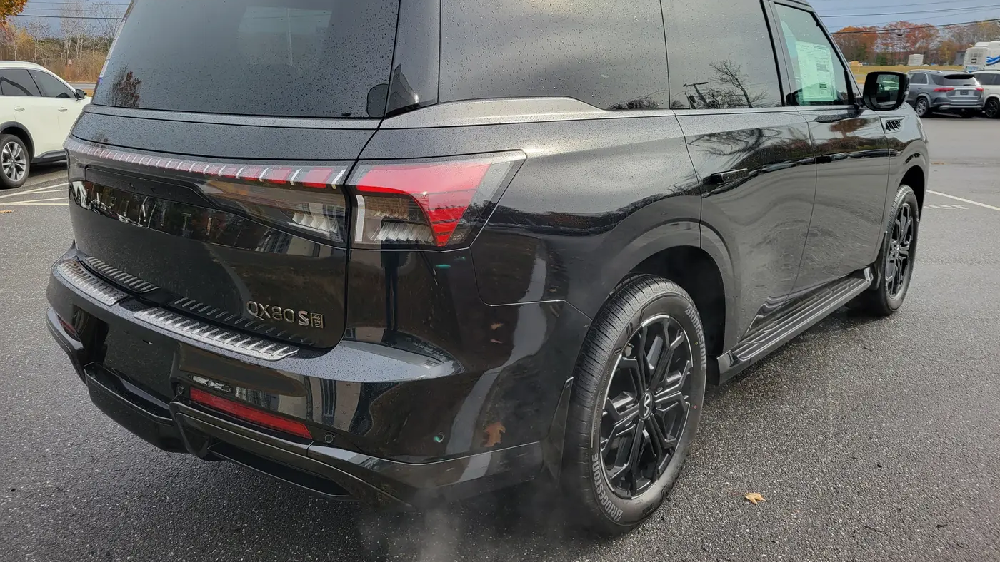 2026 INFINITI QX80 Sport