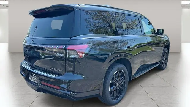 2026 INFINITI QX80 Sport