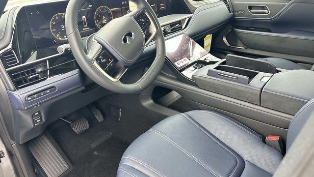 2026 INFINITI QX80 Sport