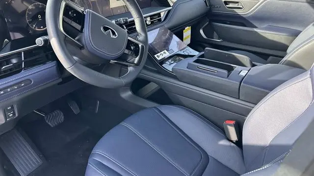 2026 INFINITI QX80 Sport