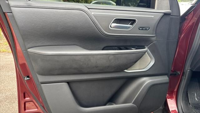 2025 INFINITI QX80 Sensory