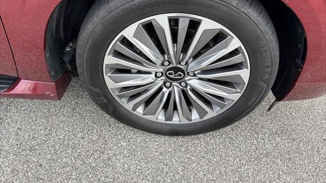 2025 INFINITI QX80 Sensory