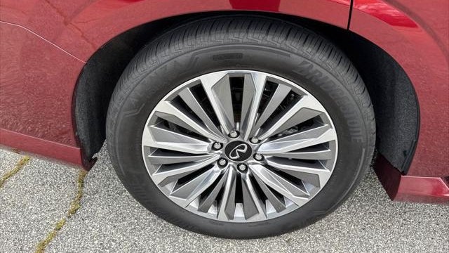 2025 INFINITI QX80 Sensory
