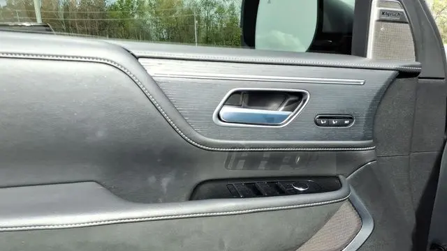2025 INFINITI QX80 Sensory