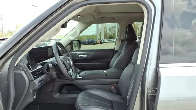 2025 INFINITI QX80 Sensory