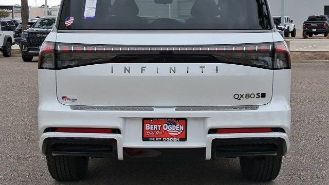 2026 INFINITI QX80 Sport
