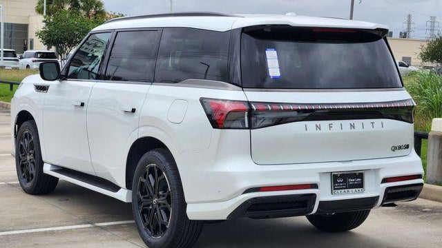 2026 INFINITI QX80 Sport