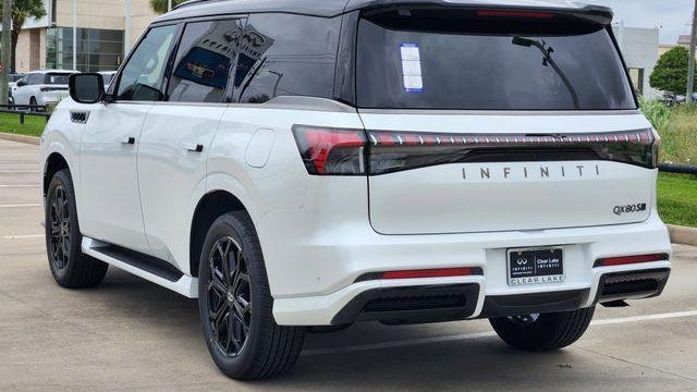 2026 INFINITI QX80 Sport