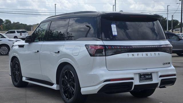 2026 INFINITI QX80 Sport