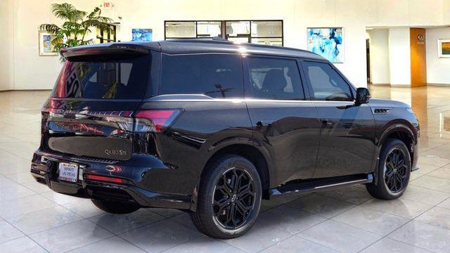 2027 INFINITI QX80 Sport