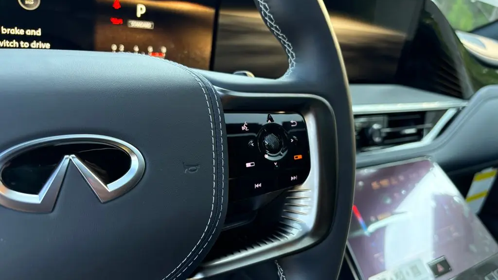 2027 INFINITI QX80 Sport