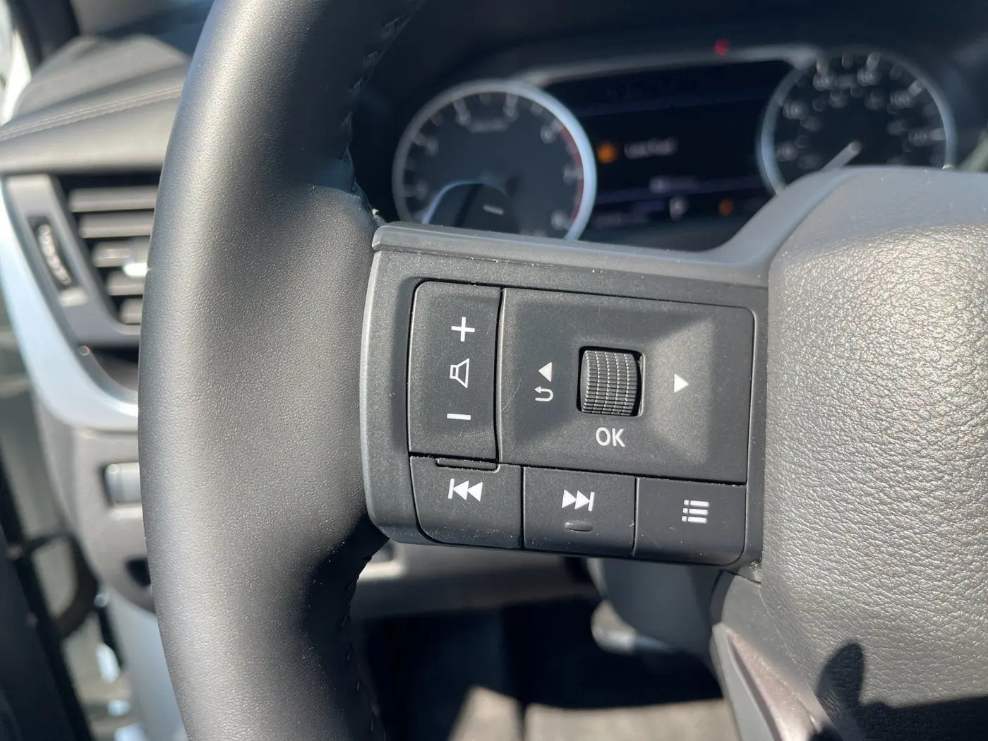 2025 Nissan Rogue - $23,481