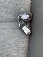 2023 Rogue Thumbnail 32