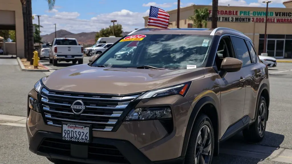 2024 Nissan Rogue SV