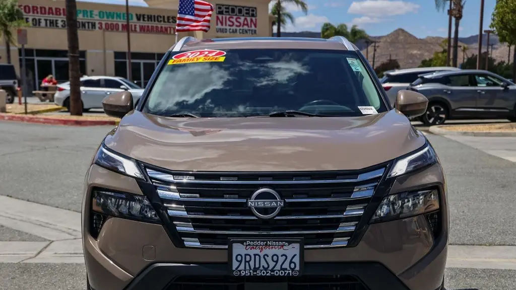 2024 Nissan Rogue SV