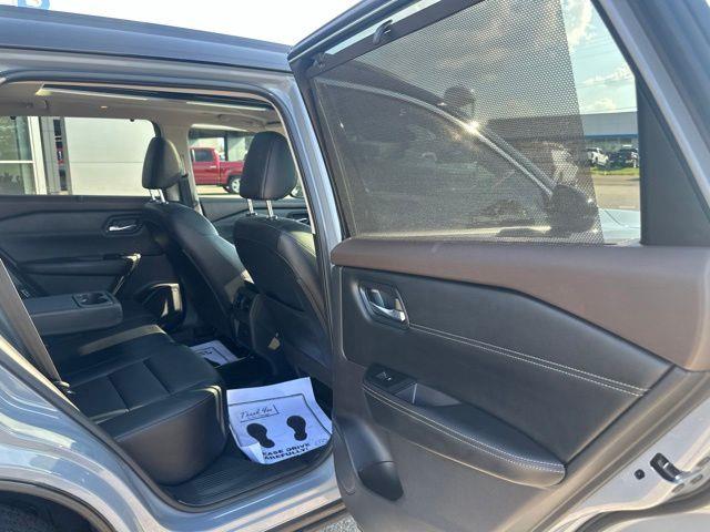 2023 Nissan Rogue - $19,890