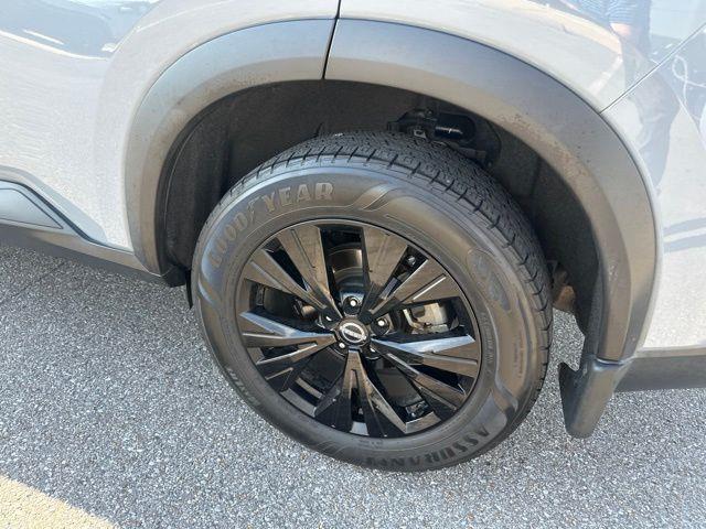 2023 Nissan Rogue - $19,890