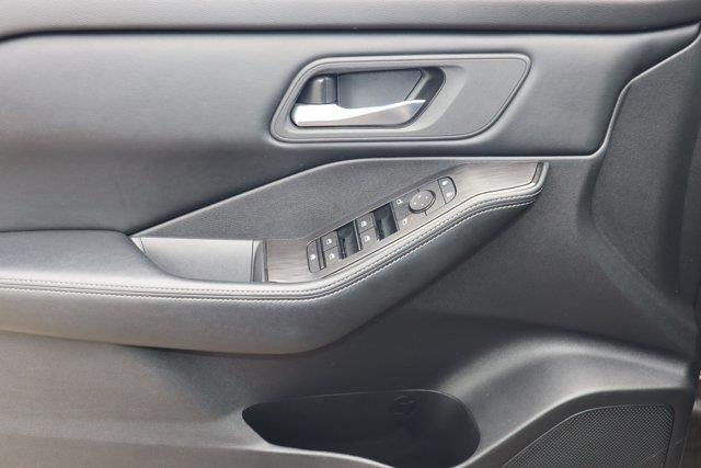 2025 Nissan Rogue - $23,114