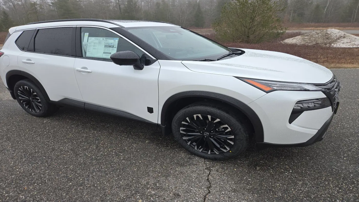 2026 Nissan Rogue Dark Armor