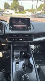 2023 Rogue Thumbnail 18