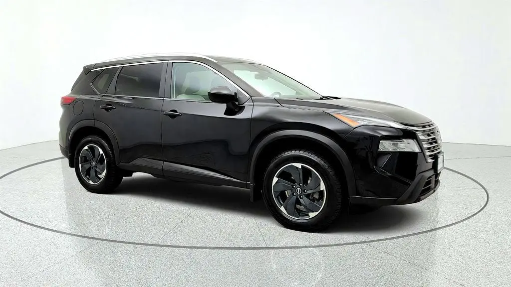 2024 Nissan Rogue - $17,995