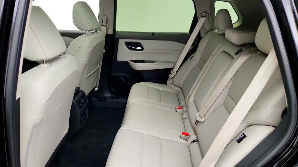 2024 Nissan Rogue - $17,995