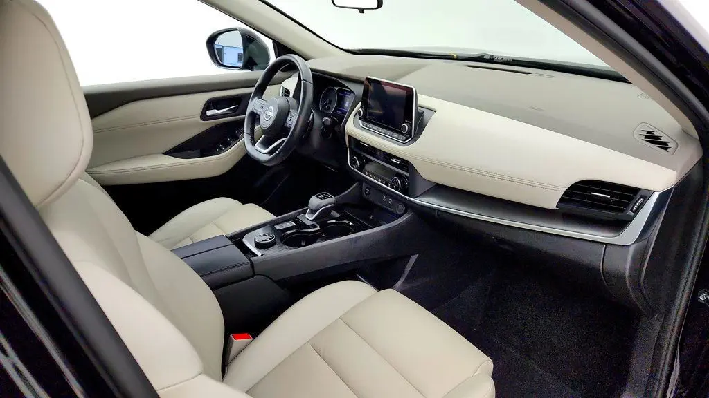 2024 Nissan Rogue - $17,995