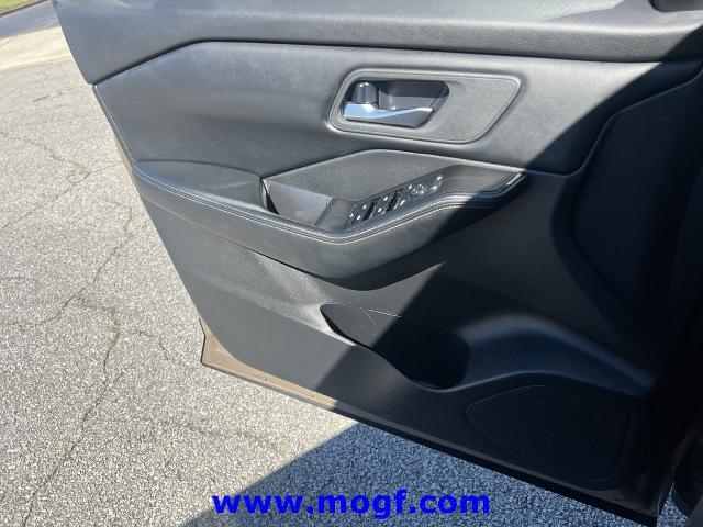 2025 Nissan Rogue - $17,495