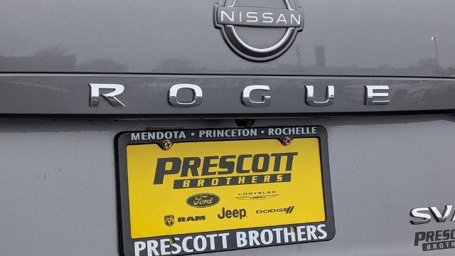 2022 Nissan Rogue SV