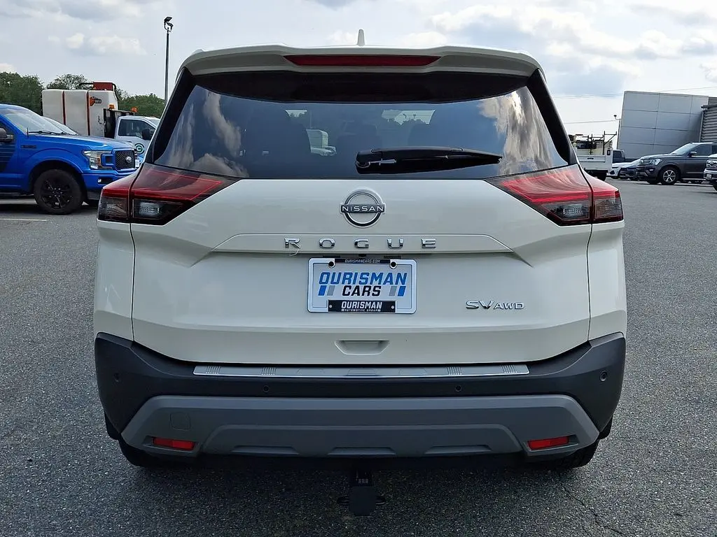 2023 Nissan Rogue - $18,200