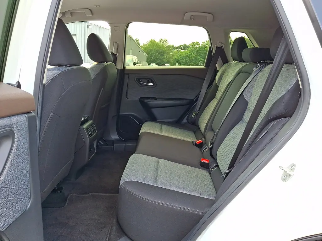 2023 Nissan Rogue - $18,200