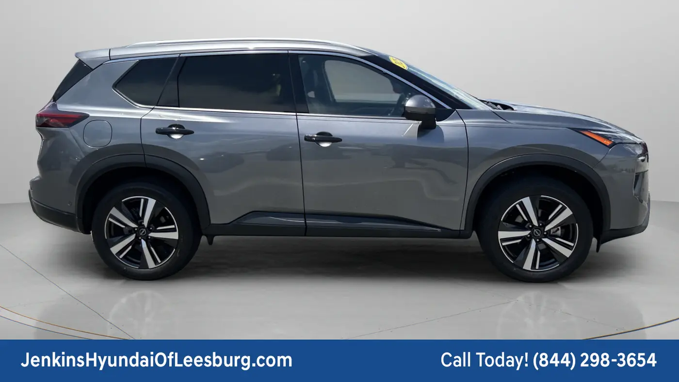 2025 Nissan Rogue SL